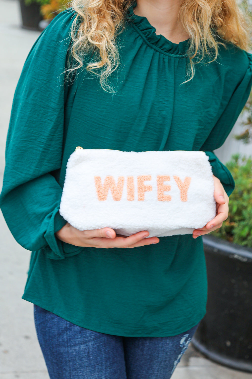 Cream "Wifey" Sherpa Zipper Bag